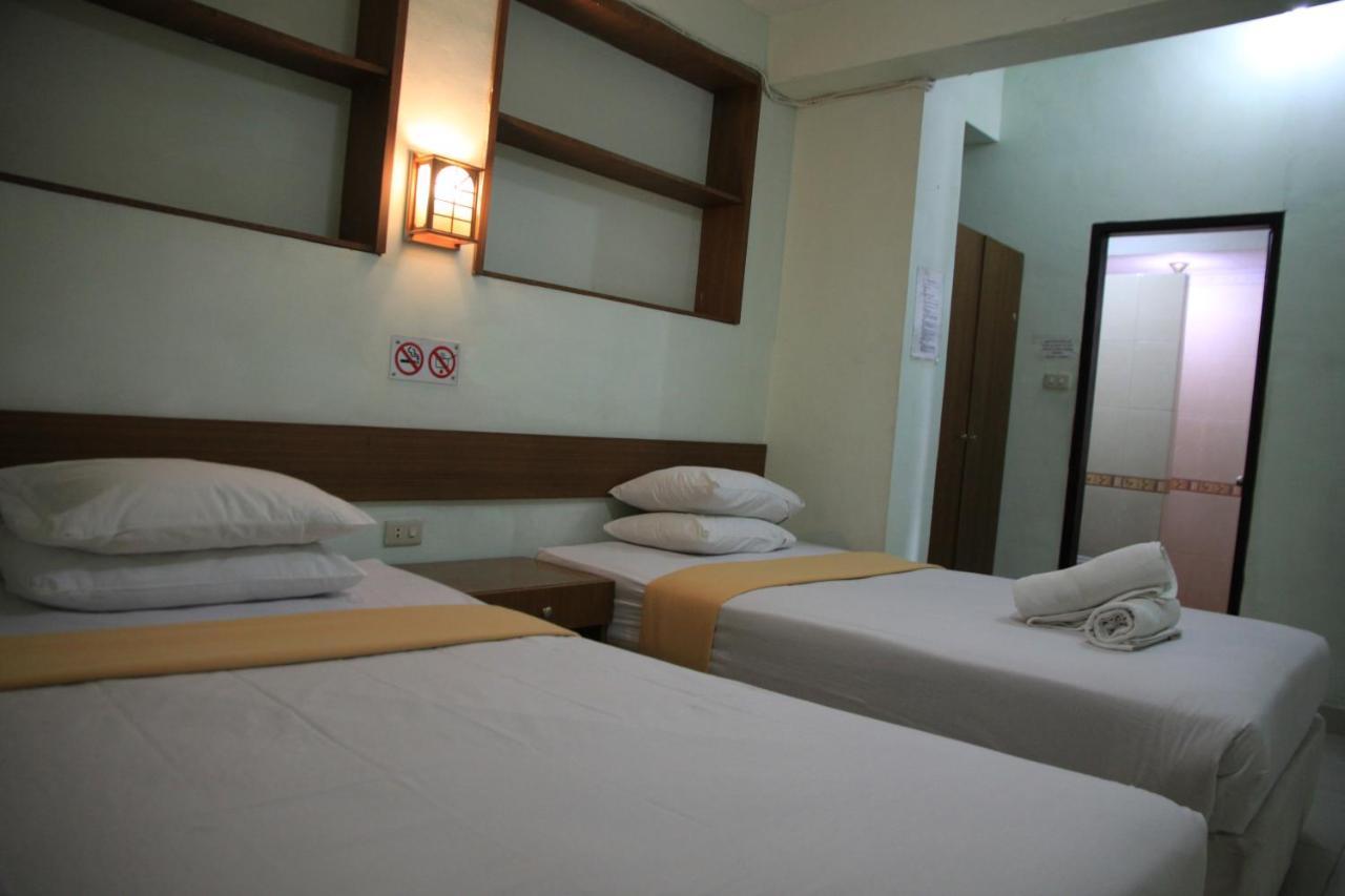 Pandu Lakeside Hotel Parapat Luaran gambar